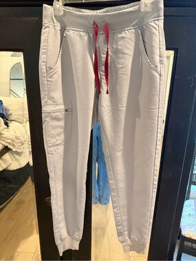 Figs Cement Color Zamora Technical Collection Jogger Scrub Pants Size Small